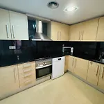 Piso De Simba Cerca De Playa, Con Piscina Y Varias Terrazas Apartment
