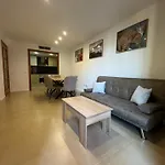 Piso De Simba Cerca De Playa, Con Piscina Y Varias Terrazas