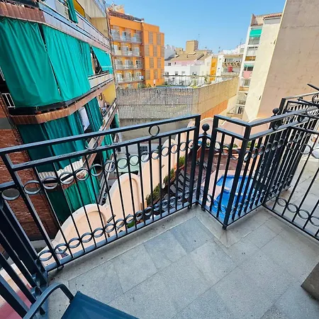 Piso De Simba Cerca De Playa, Con Piscina Y Varias Terrazas Apartman *