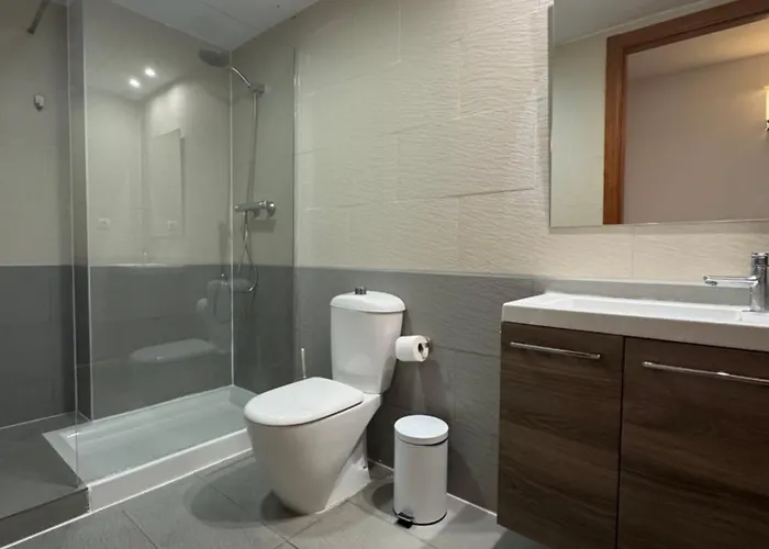 Piso De Simba Cerca De Playa, Con Piscina Y Varias Terrazas *