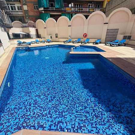 Piso De Simba Cerca De Playa, Con Piscina Y Varias Terrazas * 滨海略雷特