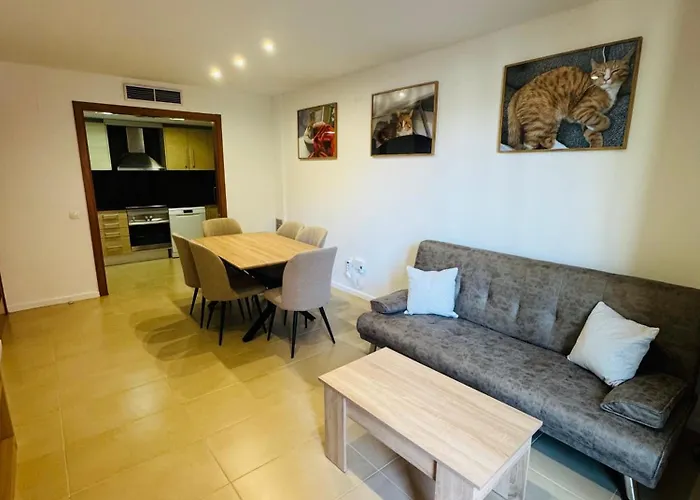 Piso De Simba Cerca De Playa, Con Piscina Y Varias Terrazas Lejlighed *