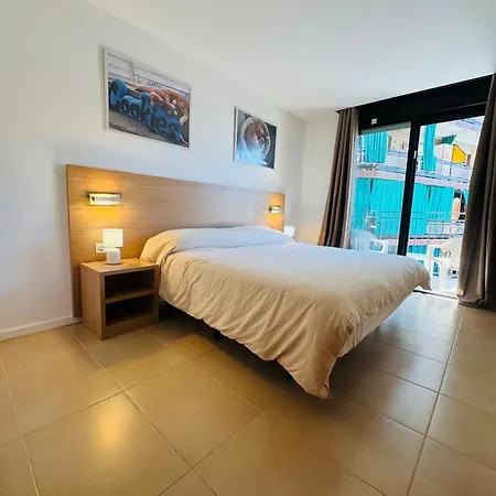 Lägenhet Piso De Simba Cerca De Playa, Con Piscina Y Varias Terrazas *